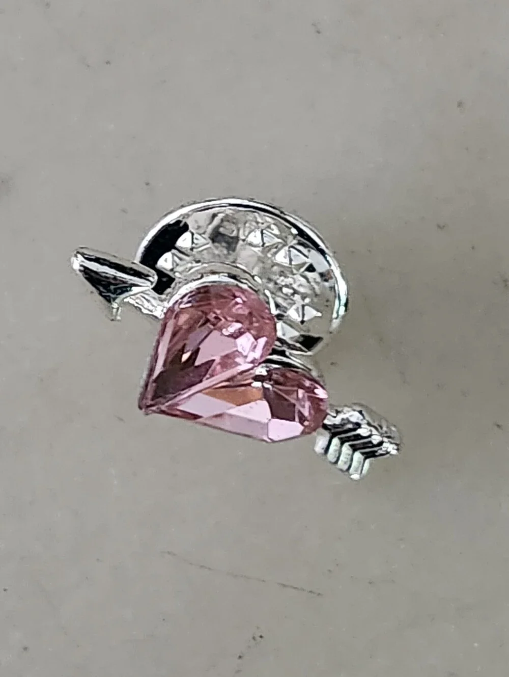 Vtg Avon Pink Heart Arrow Pin Brooch - Silver Tone